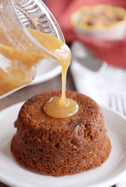 STICKY TOFFEE PUDDING CAKE