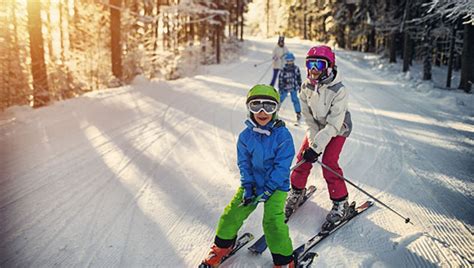 10 Tips to Make Family Ski Vacations More Fun | ACTIVEkids