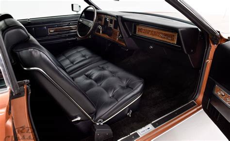 1972 Lincoln Continental Coupe | Lincoln continental, New lincoln, Sports sedan