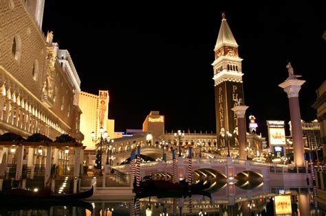 Passion For Luxury : The Venetian Resort-Hotel-Casino, Las Vegas