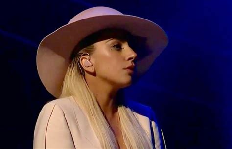 Watch Lady Gaga Perform Two Songs From Her New Album 'Joanne' on 'Saturday Night Live' | Complex