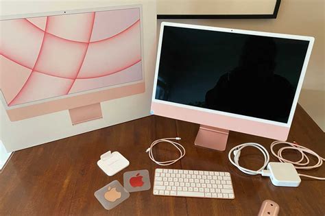 Hands-on with the 24-inch iMac: Simply gorgeous, inside and out (of the ...