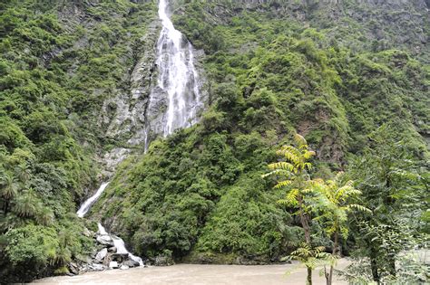 Kullu Valley - Waterfall (1) | Kullu Valley | Pictures | India in ...