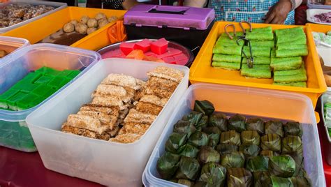 More kuih from the pasar ramadan! | See album description fo… | Flickr