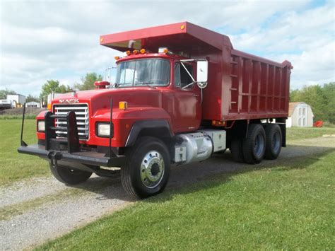 1995 Mack Rd 690 For Sale in Evans City, PA - Commercial Truck Trader