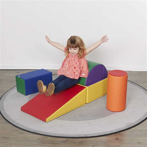 The Best Toys for Crawling Babies in 2023 - SuperPlayroom