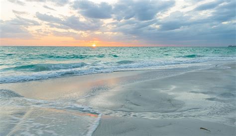 8 Best Places To Catch Sunset in Sarasota FL - Florida Trippers