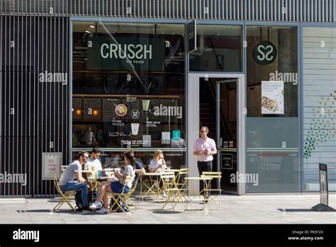 Crussh Fit Food & Juice Bar, Bankside, London England United Kingdom UK Stock Photo - Alamy