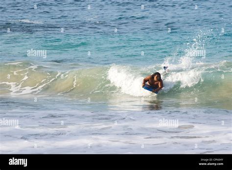 Big wave surfing hawaii hi-res stock photography and images - Alamy