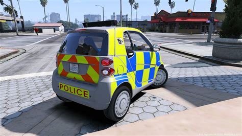 Various UK police skins for Smart Car - GTA5-Mods.com