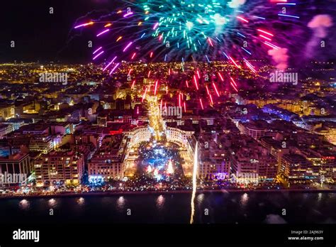 Thessaloniki christmas 2021 hi-res stock photography and images - Alamy