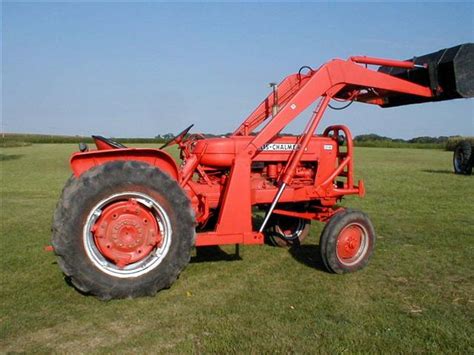 Restored 1959 AC Allis Chalmers D14 with wide front and hydraulic loader for sale