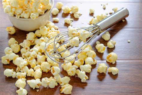 Everything you should know about the popcorn popper