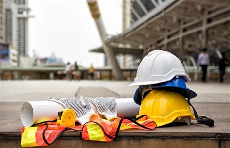 A New Approach to Jobsite Head Protection: Safety Helmets--Grainger Industrial Supply