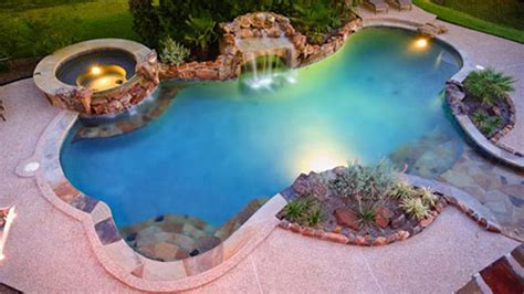 15 Fabulous Swimming Pool with Spa Designs | Home Design Lover