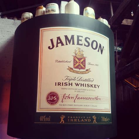 Whiskey Tasting in the Old Jameson Distillery - Where Is Tara ...