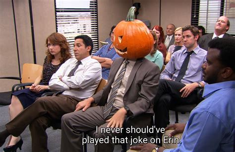 We could have used more Pumpkin-head Dwight on the show : r/DunderMifflin