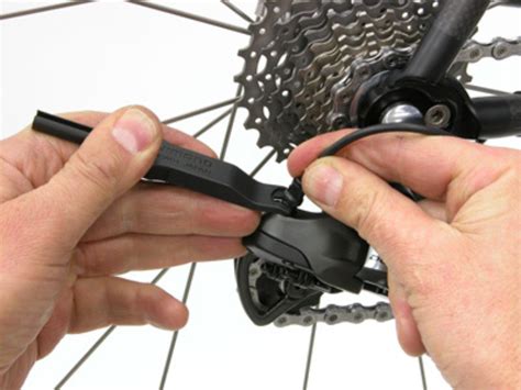 Di2 Shimano® Electronic Intelligent System Installation | Park Tool