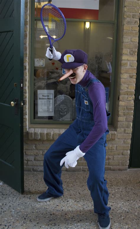 Waluigi Wins Costume Contest - The Projector