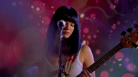 Khruangbin Live