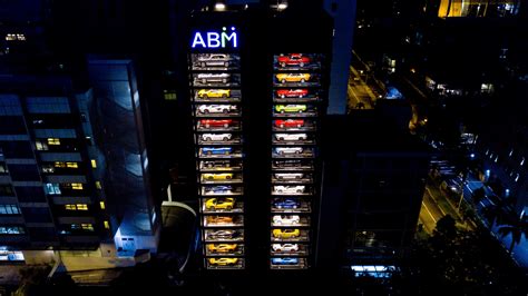 Autobahn Motors in Singapore opens the world's largest car vending ...