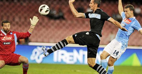 Naples-Lazio : la leçon de fair-play de Miroslav Klose (vidéo)