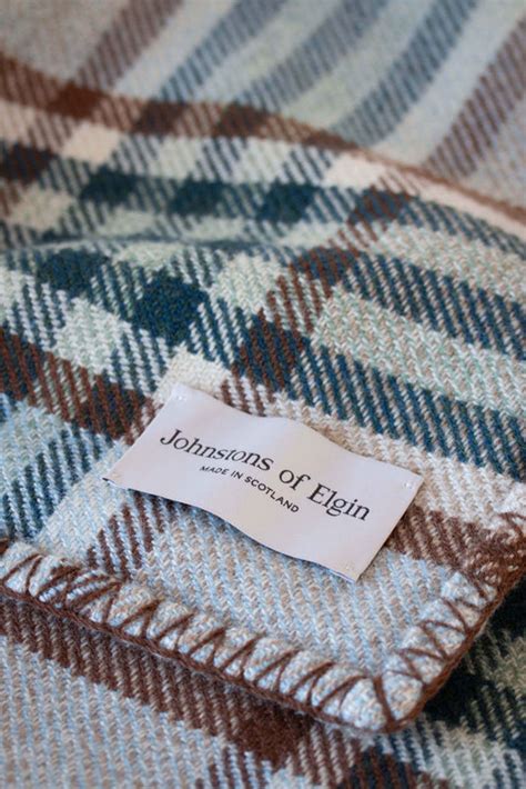 LambsWool Blankets & Throws | Johnstons of Elgin