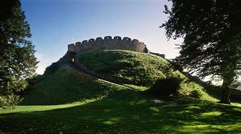 Totnes Castle - Where To Go With Kids - Devon