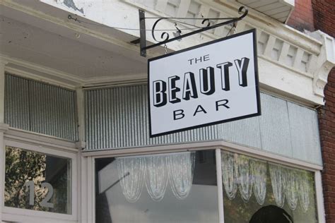 Beauty Bar opens in downtown Mansfield