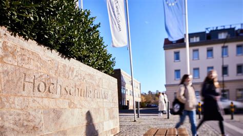 Spitzenbewertungen für die Hochschule Fulda beim CHE-Ranking - Osthessen|News