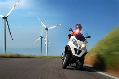 Hybrid Motorcycle Defined [And the 8 Best Hybrid Motorcycles] • Road Sumo