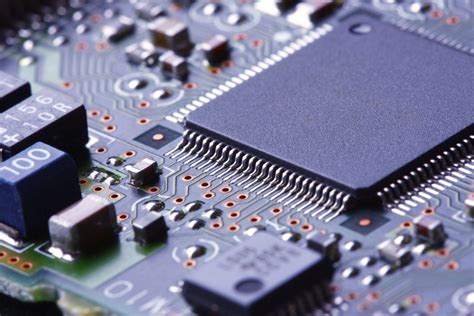 ROM Chip: Where In Your Computer Is It Located? | Storables