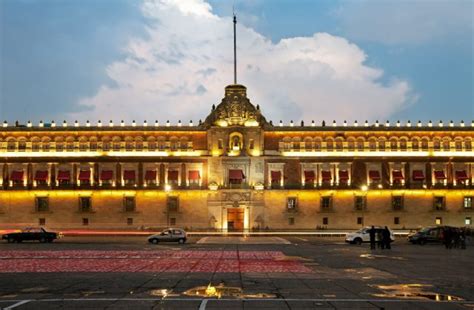 Mexico City's National Palace a Historical Trove - Me gusta volar