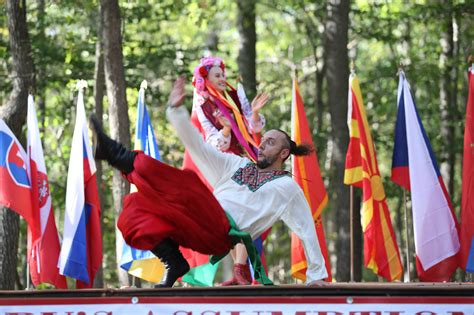 Ukrainian dancers photos