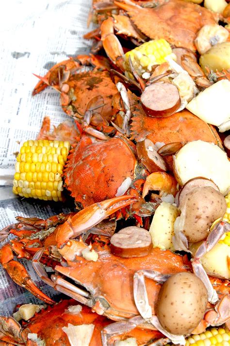 Cupcake Wishes & Birthday Dreams: Host a Backyard Crab Boil Party