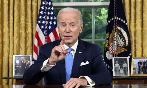 Fox News transmite titular que llama a Biden “aspirante a dictador ...