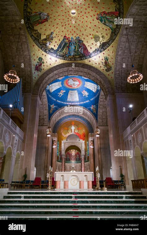 USA, District of Columbia, Washington, Basilica of the National Shrine ...