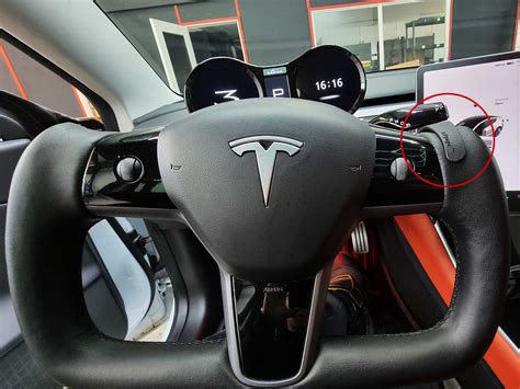 Why New Tesla Steering Wheel Weight Is A Bad Idea? 1 Review