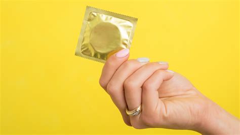 17 Types of Condoms and How to Choose the Best Condom for You - GoodRx