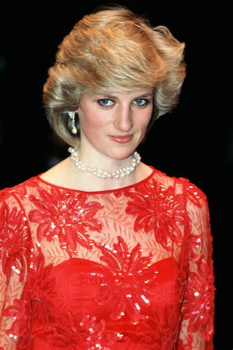 50 of Princess Diana's Best Hairstyles | Princess diana hair, Princess diana, Princess diana family