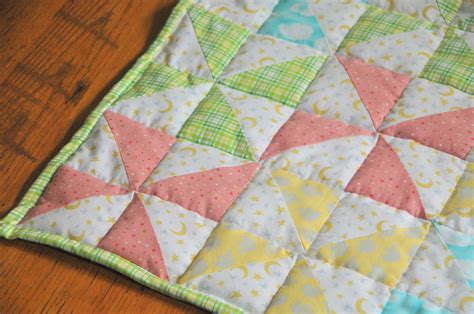 Striped Pinwheel Baby Quilt and Free Pattern | Kiku Corner