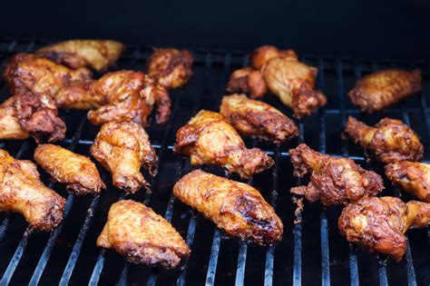 Pellet Grill Smoked Chicken Wings - Mommy Hates Cooking