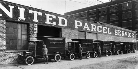 These Old School Photos Show The Evolution Of UPS' Big Brown Delivery Fleet | HuffPost
