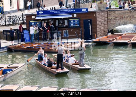 punt punts punting Cambridge boat boating trip trips traditional ...