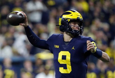 Will Michigan Football actually air it out more?