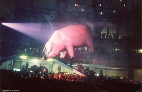 Pink Floyd's Inflatable Pig Breaks Loose And Terrorizes London, On This Day In 1976