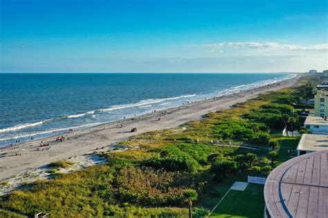 Plan a Spring Road Trip to Cocoa Beach, Florida | Stay in Cocoa Beach