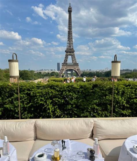 Top 10 Paris Restaurants with a View of the Eiffel Tower