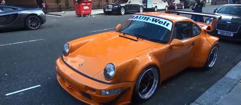 First Rauh-Welt Begriff Porsche 911 In London Is a Sore Thumb with a Huge Wing - autoevolution