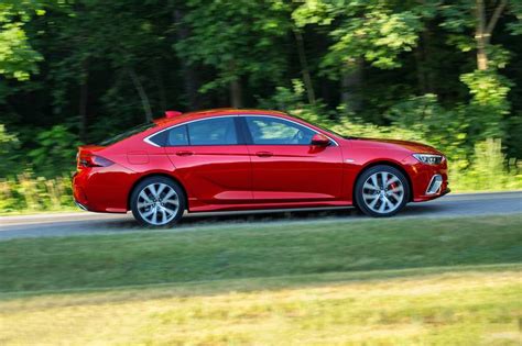 2019 Buick Regal Sportback Exterior Pictures